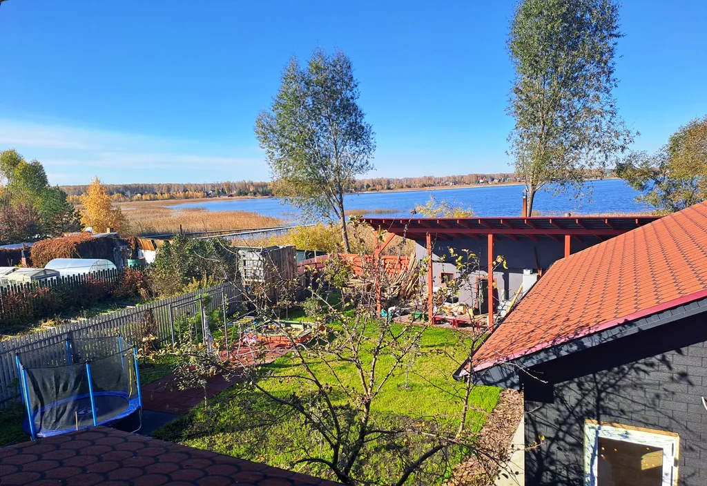 Дом у озера