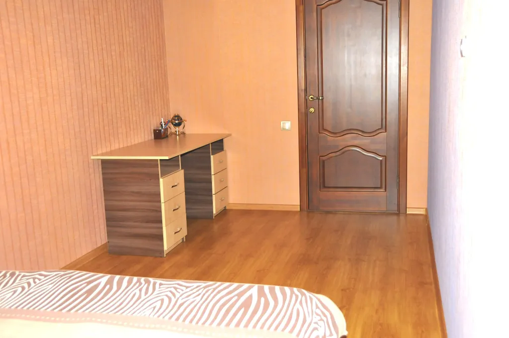 Трёхкомнатная квартира на центральной улице города