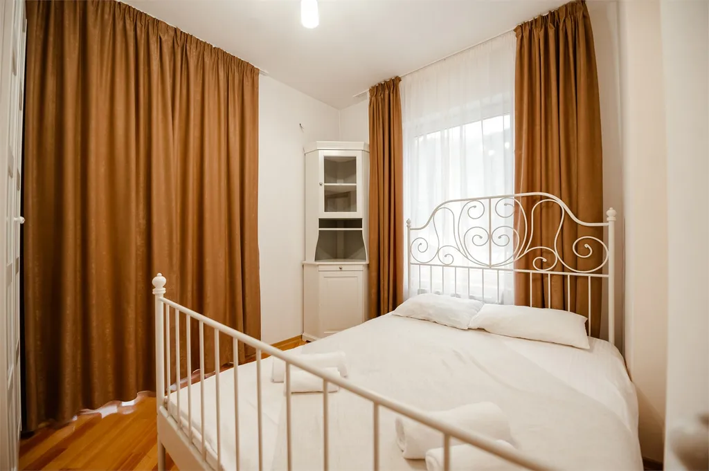 4-комнатный Дом