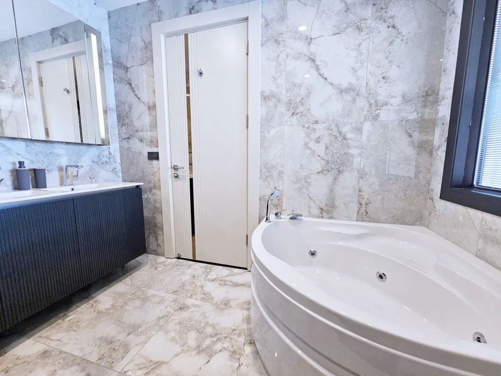 Большая квартира с 4 спальнями в комплексе с аквапарком 5 звёзд