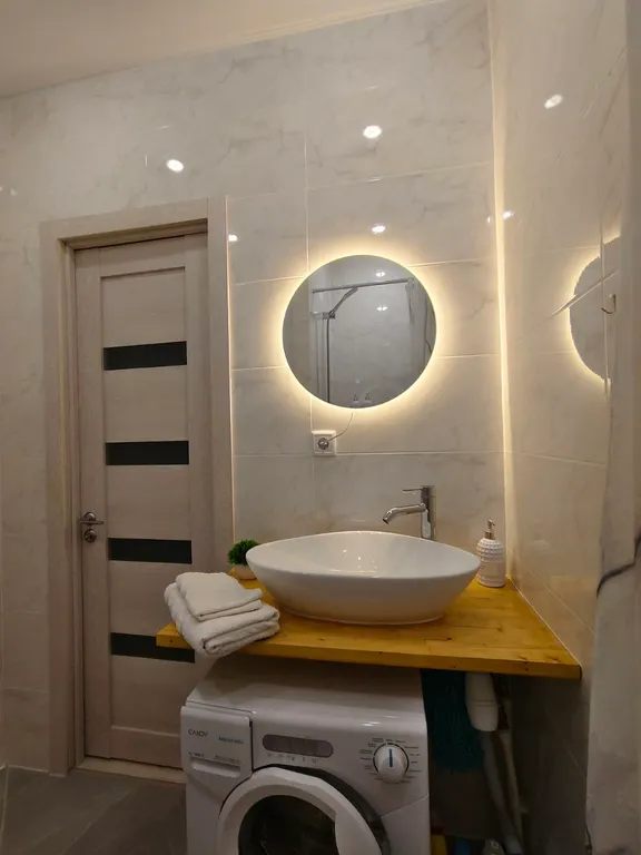 Светлая минималистичная студия в новом уютном районе ЮГ- 2