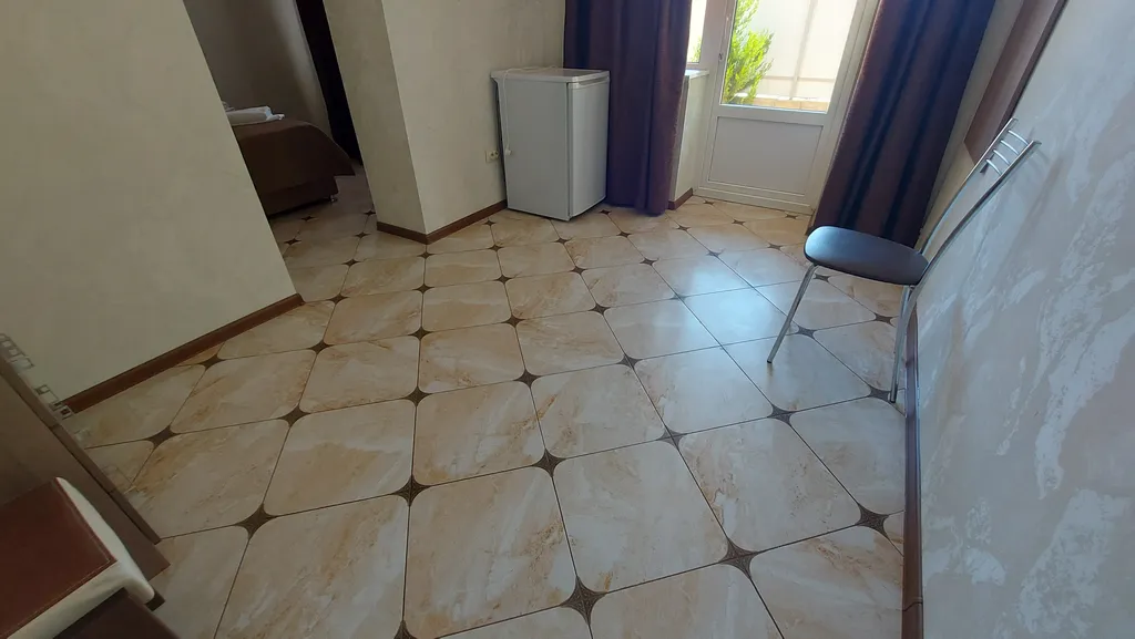 Квартира Квартира Двухместный улучшенный двухкомнатный с двухспальной кроватью. — Кучугуры