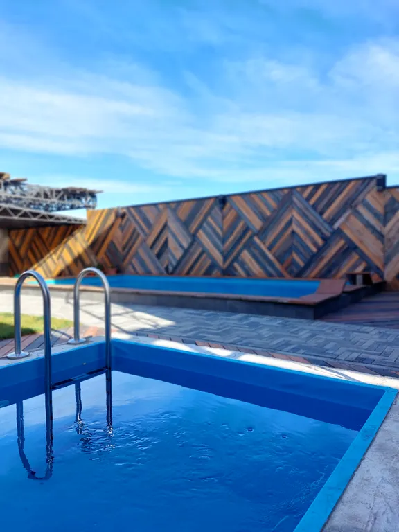 Уютный коттеж недача с бассейном и купелью