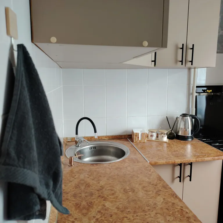 Квартира Квартира в сердце Нефтяников — Омск