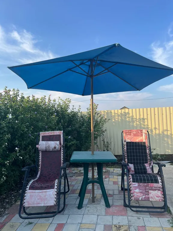 Домик с бассейном