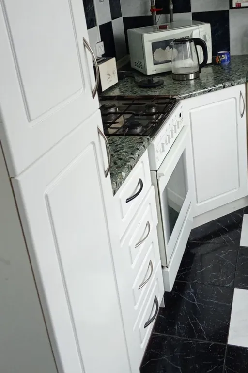 Двухуровневая квартира с парковкой и двумя санузлами