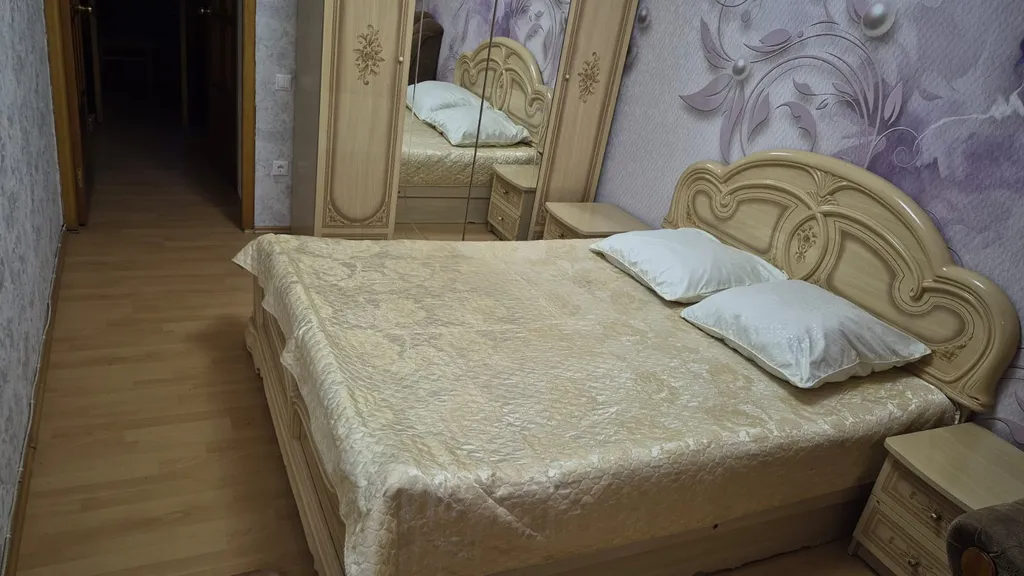 3-комнатная квартира в центре Ворошиловского района, в Золотом квадрате