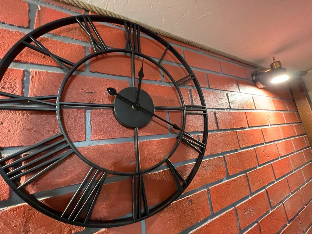 Стильная двухуровневая студия Лофт