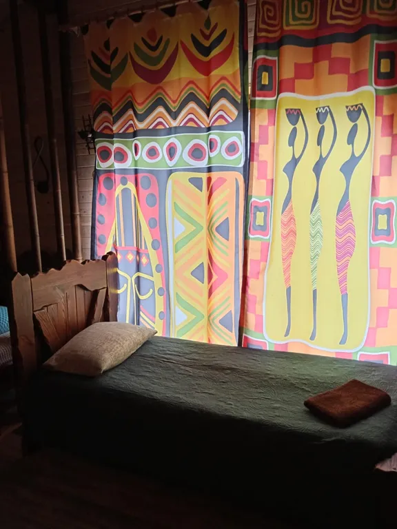 Африка - яркий коттедж для 2-3 семей