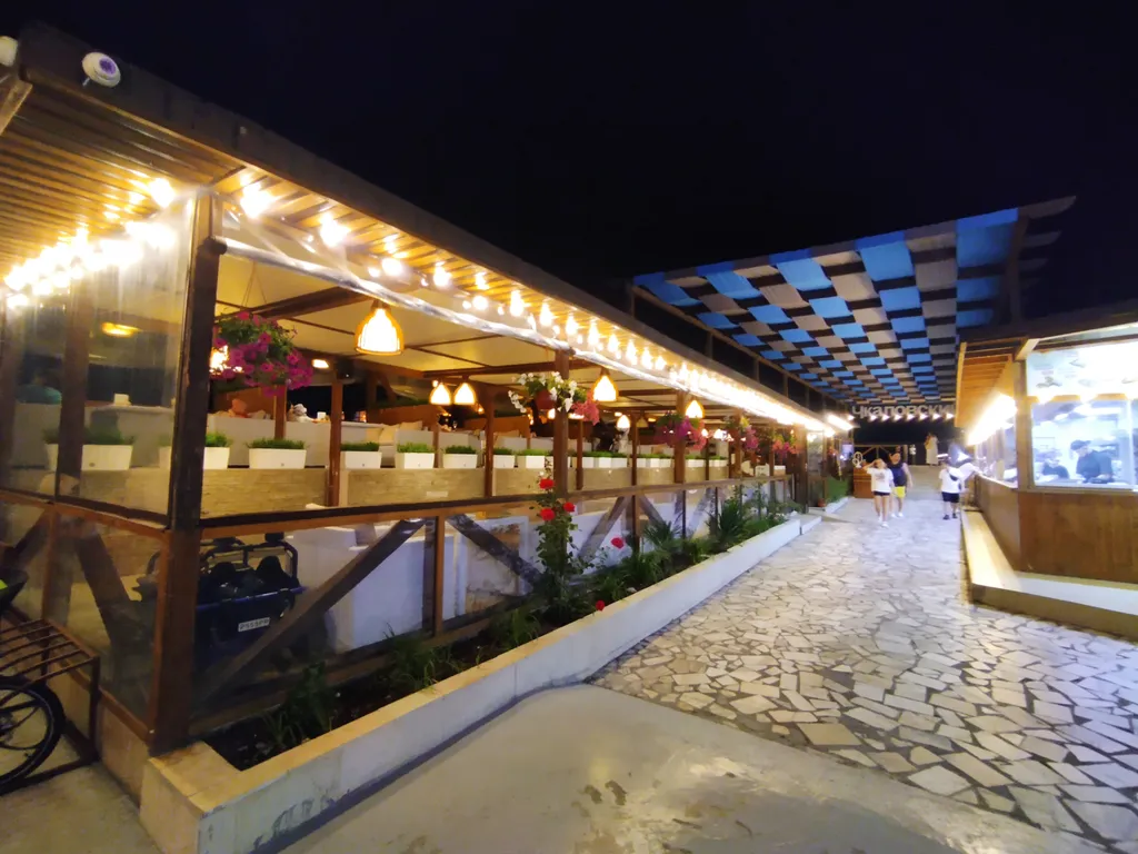 3-комнатная квартира в доме с видом на горы и море