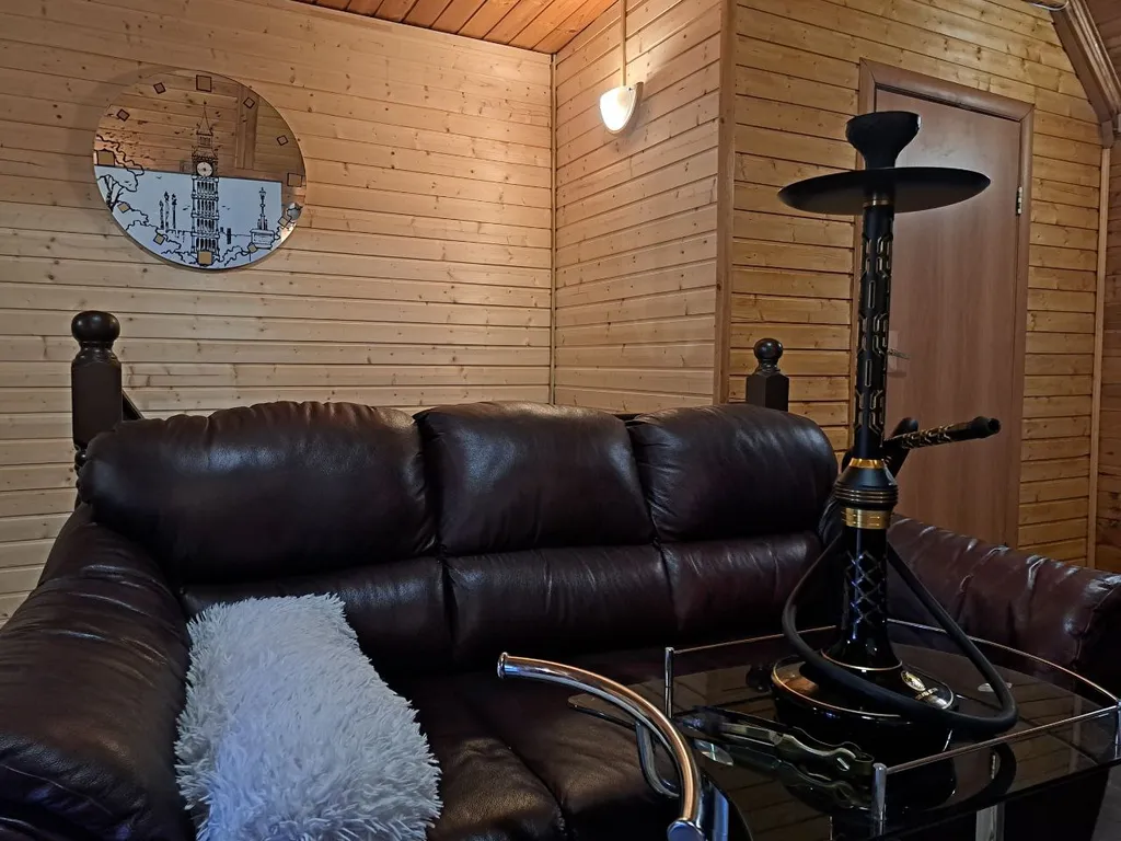 Коттедж Большой двухэтажный коттедж в стиле ампир с сауной и бассейном-купелью — Агалатово