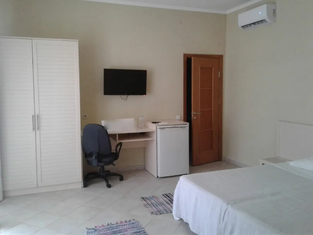 Заречная,комнаты.