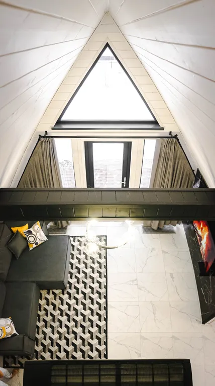 Атмосферный дом с чаном