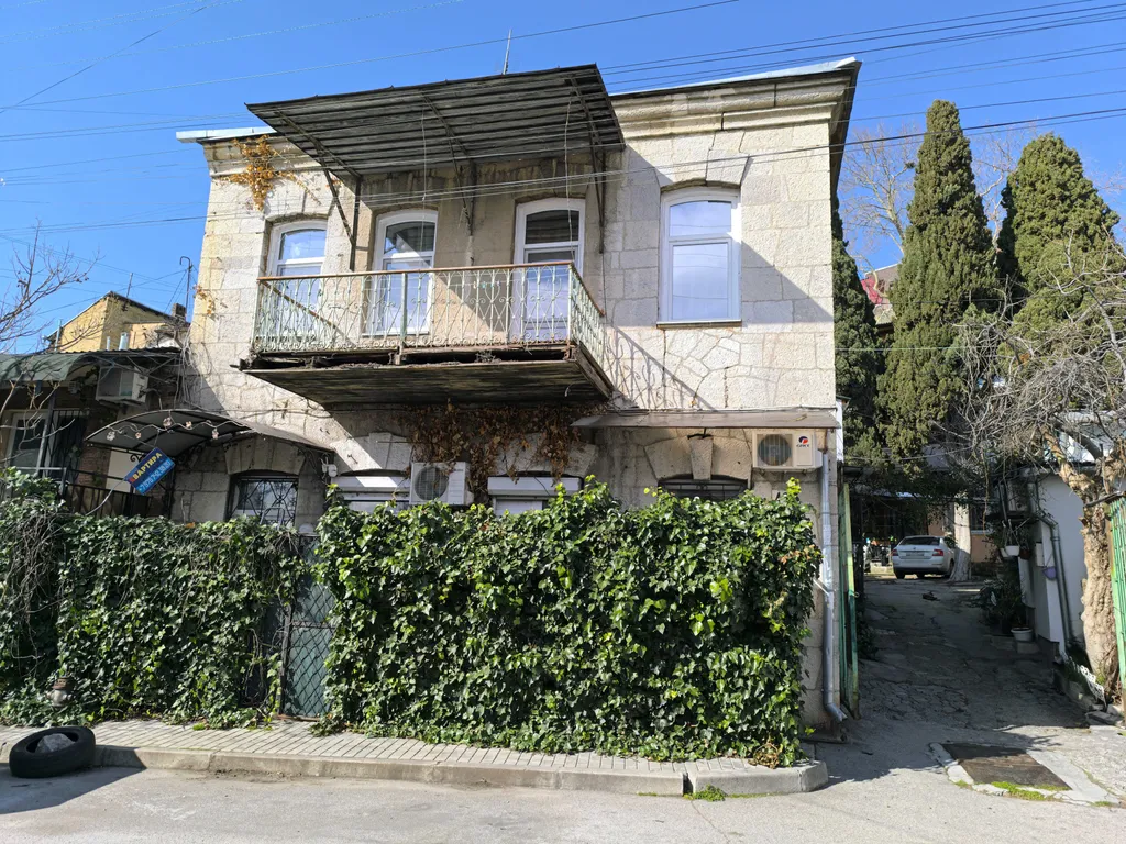 Квартира Квартира Комфортный номер с террасой — Ялта