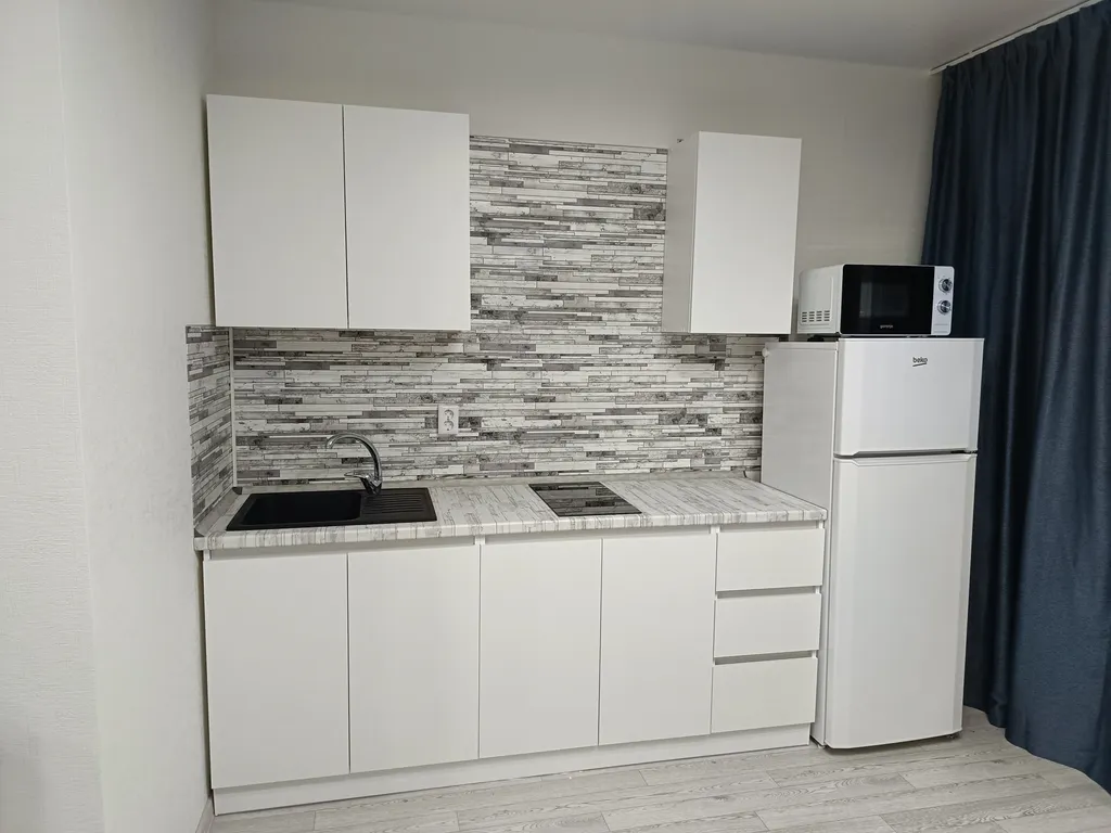 Квартира Уютная студия в новом доме Вишнёвой горки — аренда посуточно в Челябинск