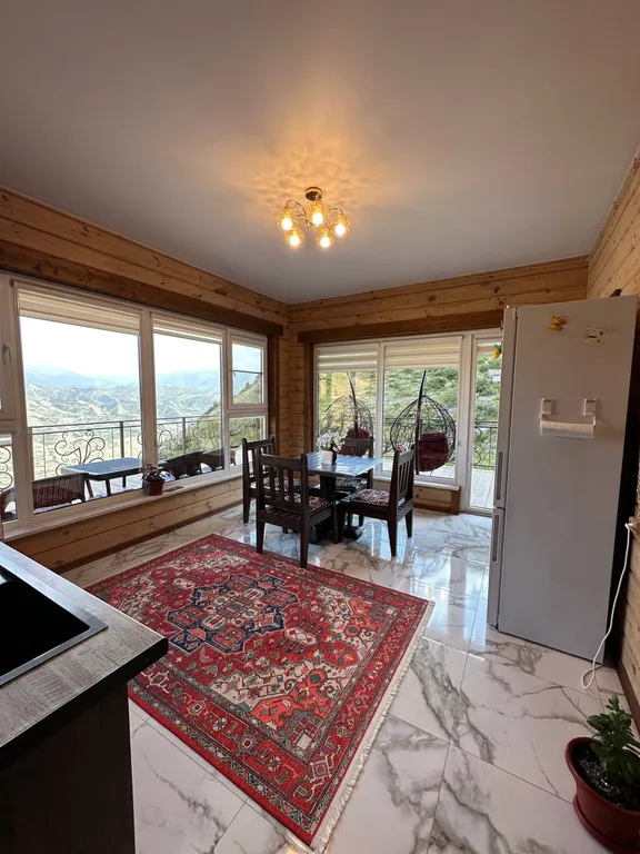 Роскошный эко дом Аквамарин с террасой у водопада и леса