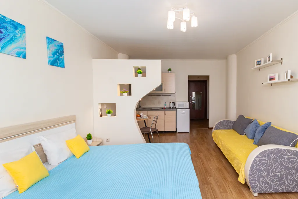 Просторная студия в центре Тюмени для 4 гостей!