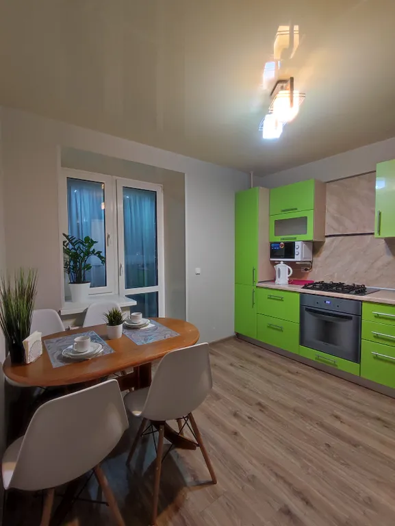 Просторная квартира в центре, рядом площадь Победы, тц гиппо, корона