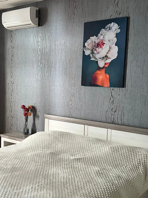 Уютная двухкомнатная квартира с потрясающим видом на море