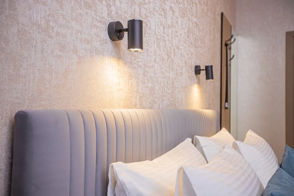 Полулюкс с панорамным застеклением и балконом для 2 гостей