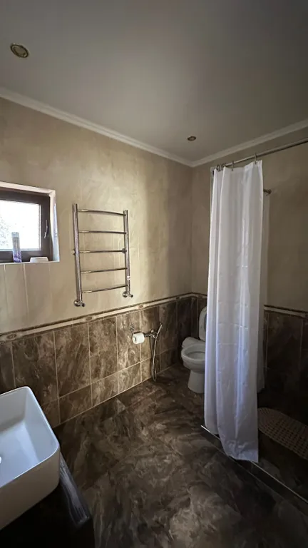 Шале с видом на горы и реку Moon House Arkhyz