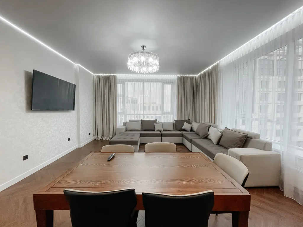 Уютная трешка с красивым видом на горы