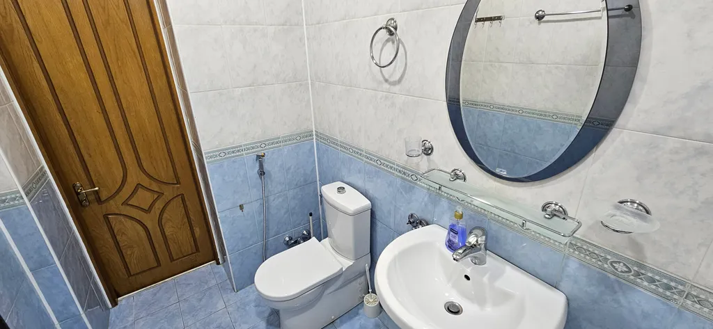 Квартира у ресторана Колорит