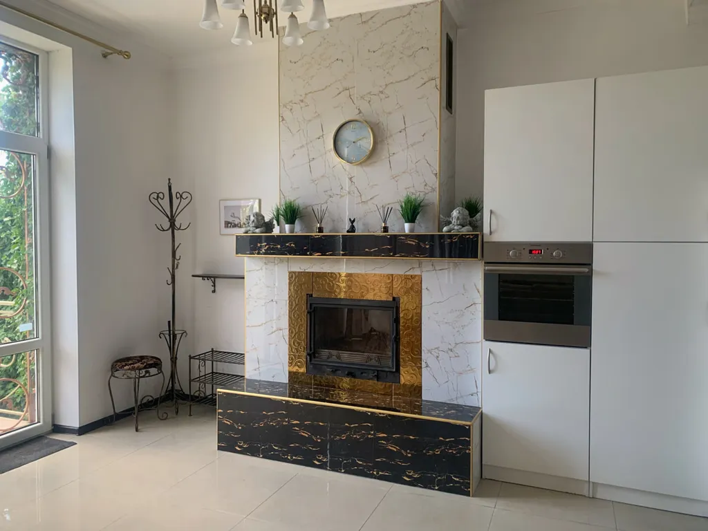 Уютная студия с бассейном