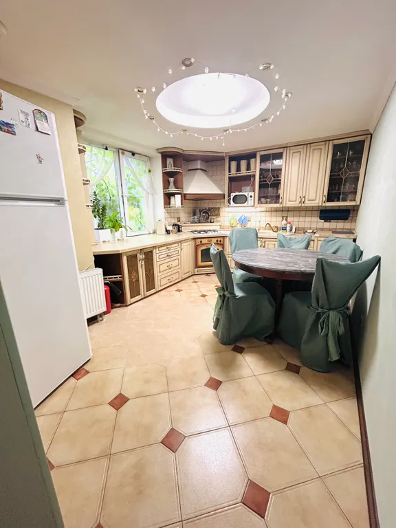 Дом Истра с баней и летним бассейном