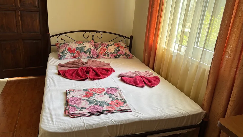 №1 двухкомнатный номер на 4-х человек