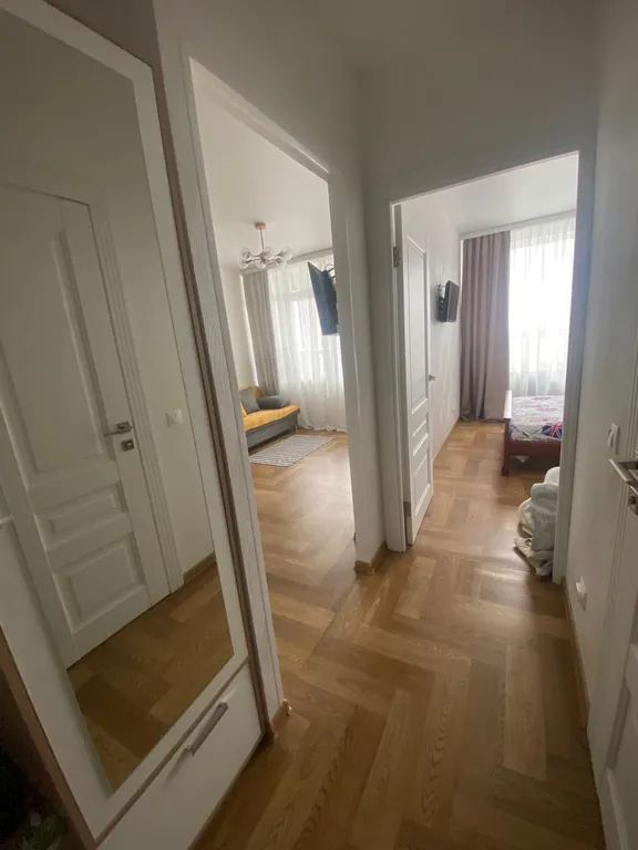 Евро 2-комнатная квартира, новостройка Метропарк в центре