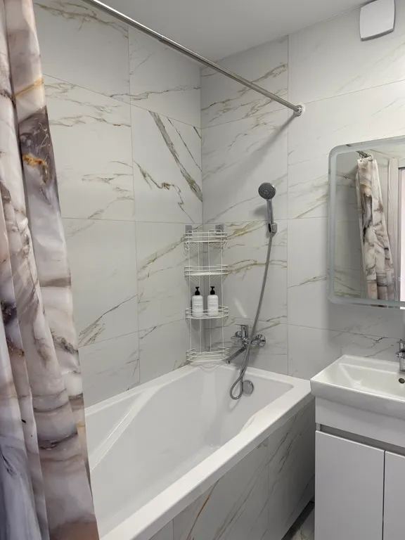 Новая просторная двухкомнатная квартира