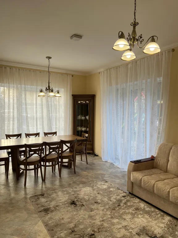 4-комнатный Дом