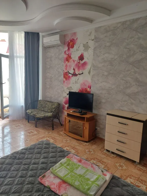 Студия с видом на море