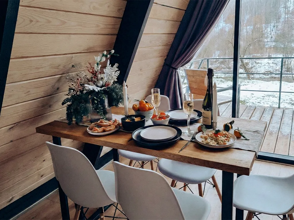 Глэмпинг, двуэтажный а-фрейм с террасой 44м2+14м2