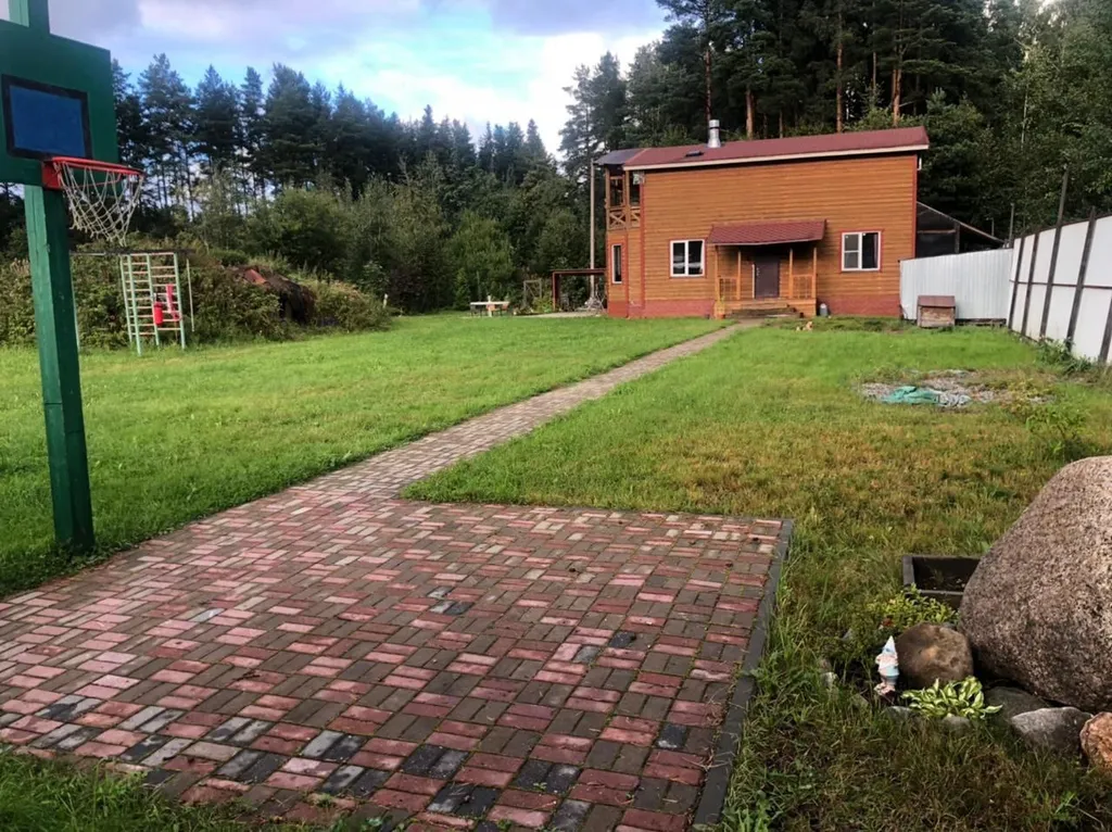 Коттедж Дом напротив озера в Рахье — Проба