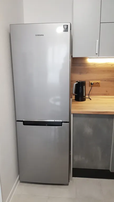 Современная квартира рядом с МРНЦ РАМН и ЦИПК