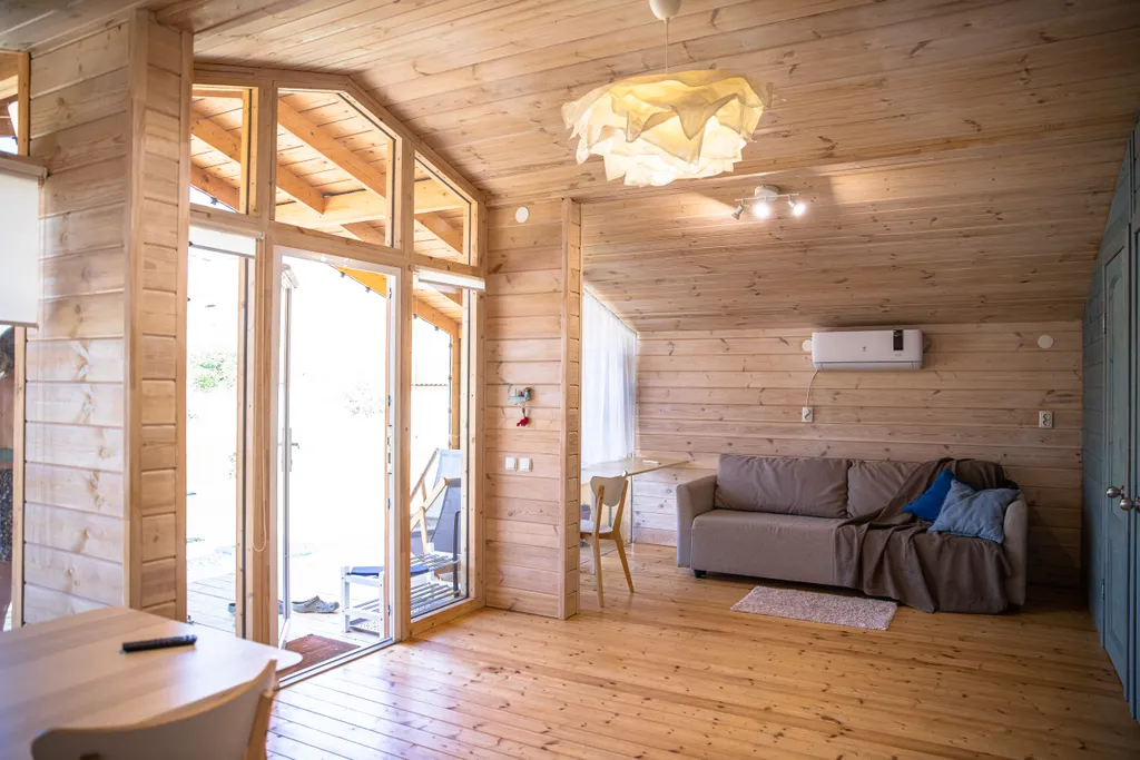 Коттедж Отдельный, уютный дом в 100 метрах от моря — Новоотрадное