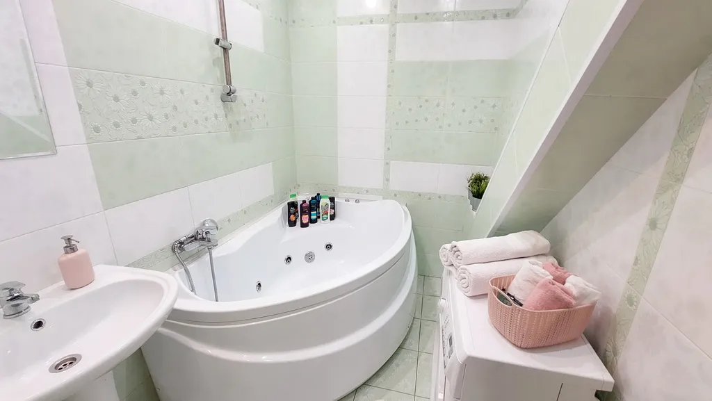 Люкс с Джакузи, Семь спальных мест