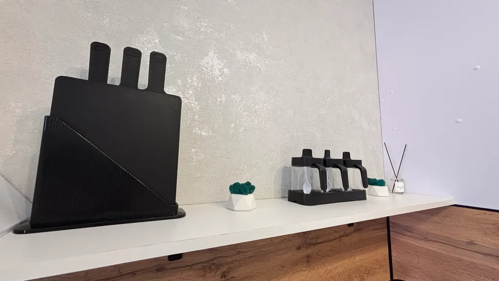 Уютная квартира с новым ремонтом в центре Находки