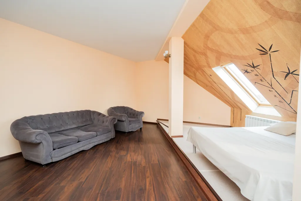 5-комнатный Дом