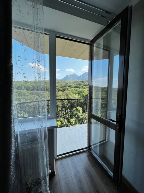 Уютная квартира рядом с главным входом в лечебный парк