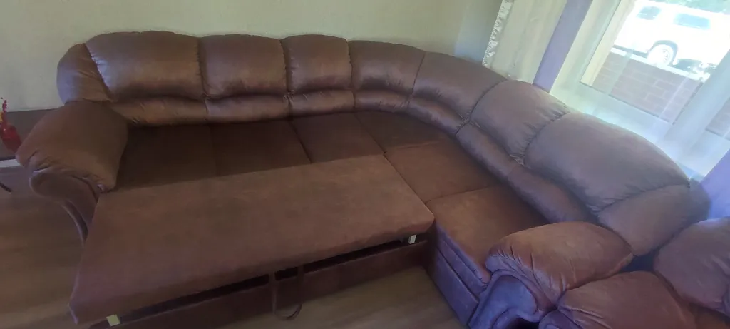 Весь первый уютный этаж с видом на природу