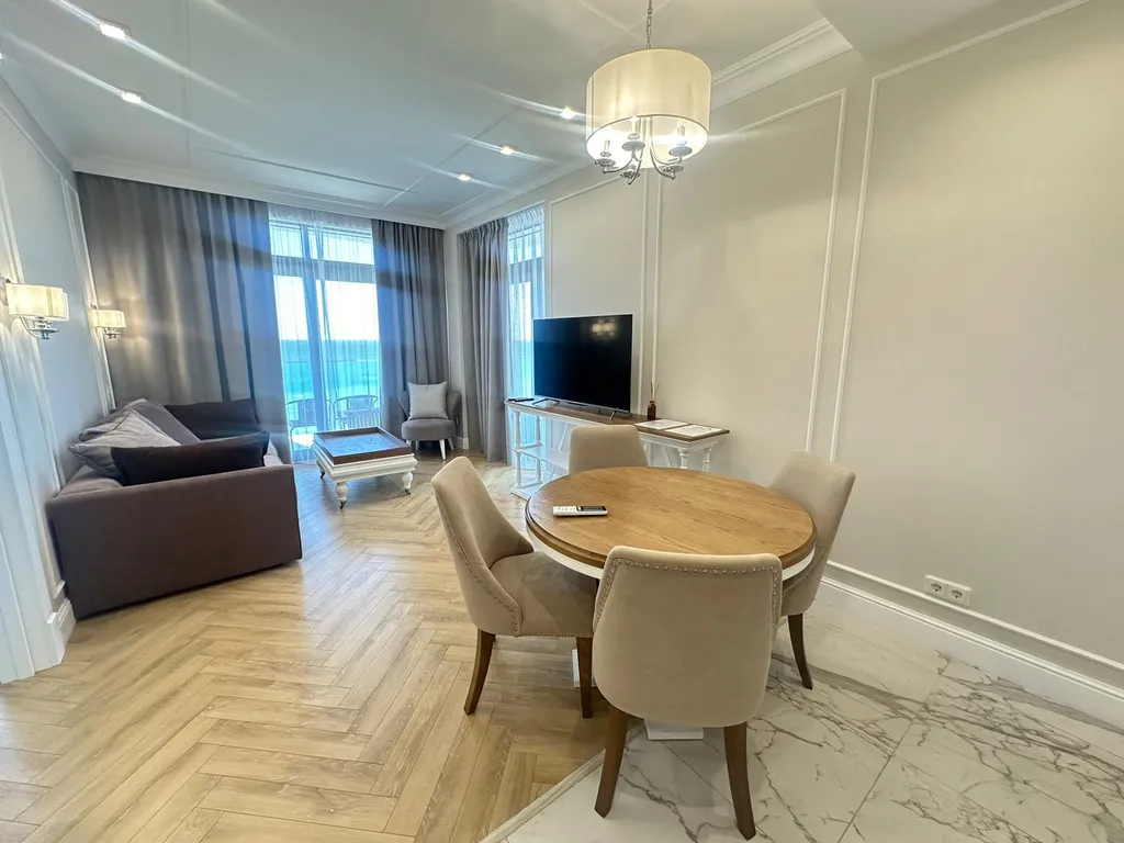 Трехкомнатные апартаменты рядом с морем