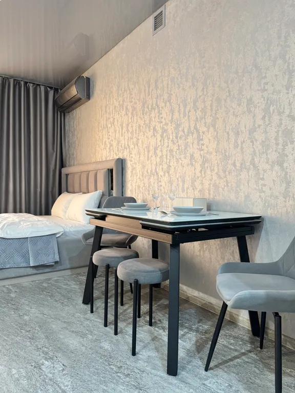 Квартира Квартира Стильная дизайнерская студия около ТЦ Зеленый — Красноярск