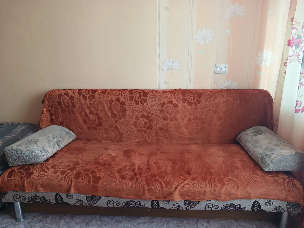 Многоместная комфортная квартира с балконом