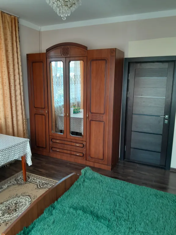 Комната с отдельным входом в частном доме рядом с парком