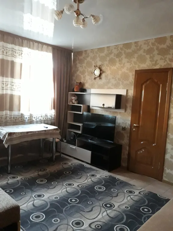 Часть дома с отдельным входом и террасой