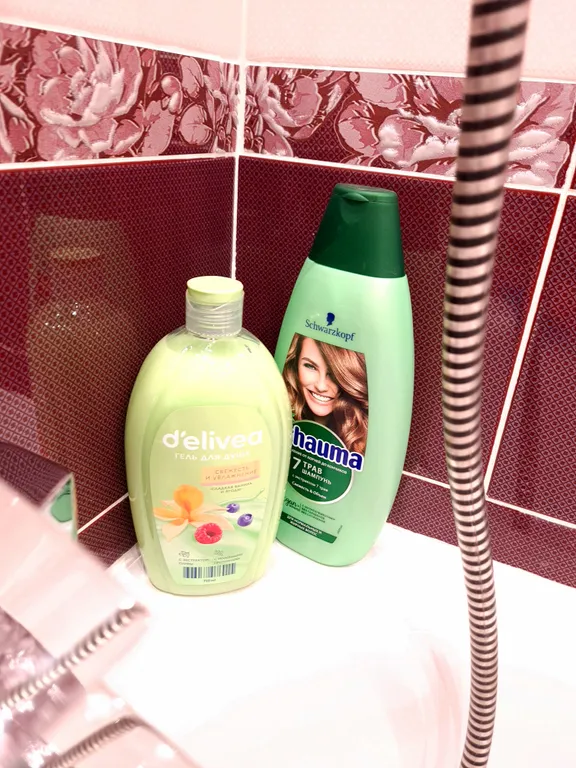 Новая евротрешка в центре города с красивым видом из окон