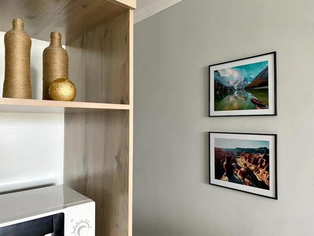 Студия Көктем с национальным колоритом и  видом на город